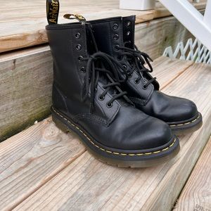 Doc Martens 1460 Smooth Leather Boots